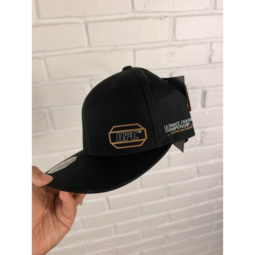 UFC Venum Performance Institute Fight Week Black Snapback Hat Cap NWT MMA